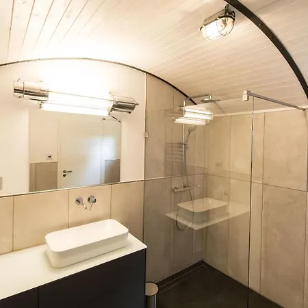 Lokomotel-waggon, Luxus Im Eisenbahnwaggon