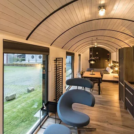 Lokomotel-waggon, Luxus Im Eisenbahnwaggon 3*